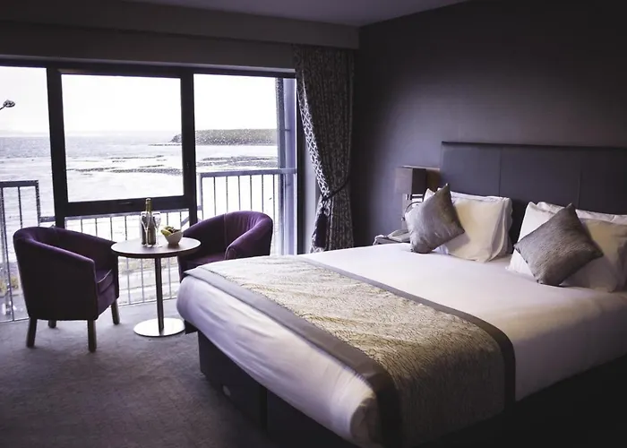 Allingham Arms Hotel