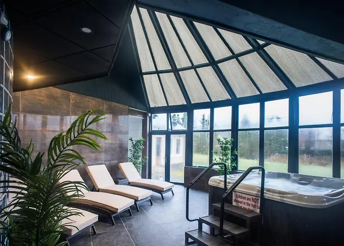Holyrood Hotel - Leisure Centre & The Spa At Orchids